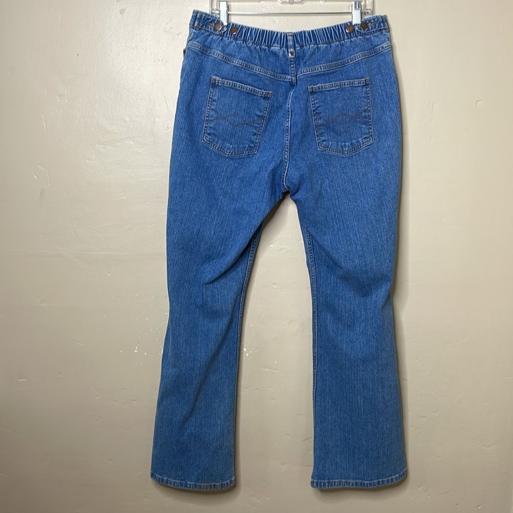 LIZ LANGE Maternity Jeans Bootcut Light Wash Zipper Fly Elastic Back Waistband